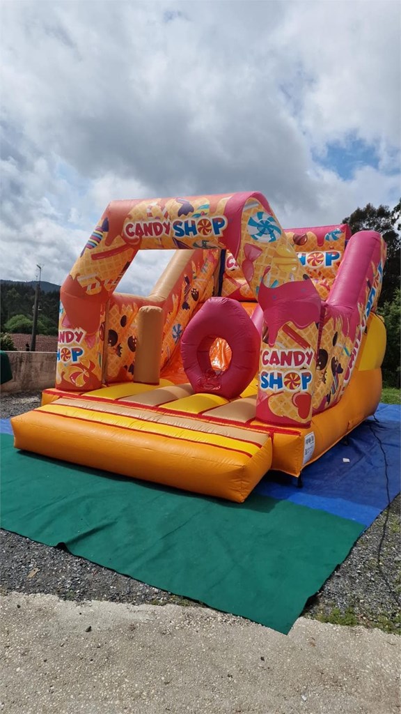 Foto 2 CANDY SHOP S CON TOBOGÁN
