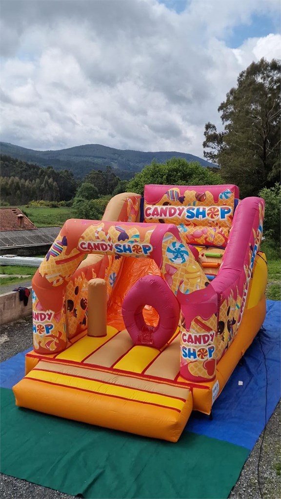 Foto 3 CANDY SHOP S CON TOBOGÁN